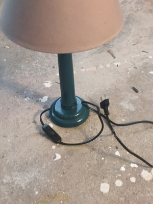 Desk lamp like new, beautiful design
