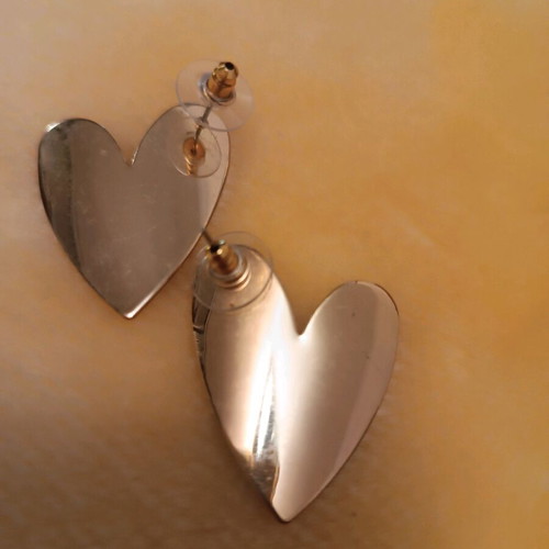 Parfois heart-shaped earrings made of mother-of-pearl new, beige and gold