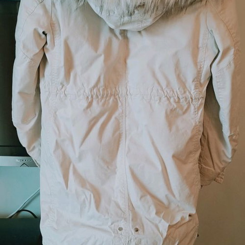 Bershka jacket used, beige long with removable lining and fur hood
