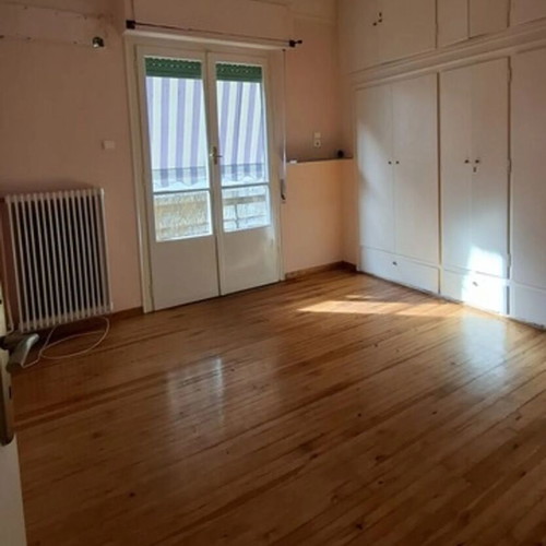 Apartment 132 sqm in Piraeus, 3 bedrooms, 1st floor, good condition