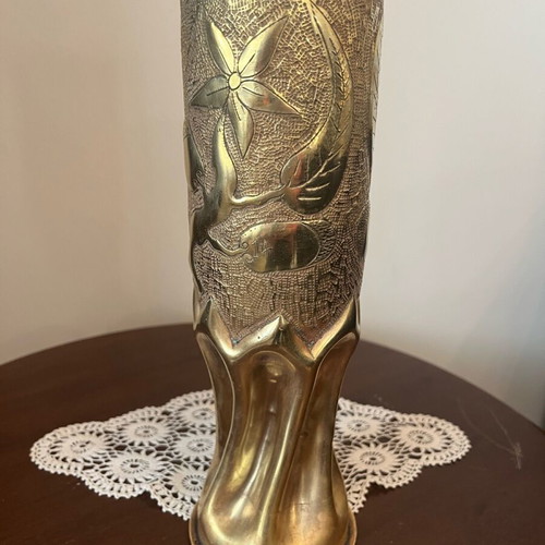 Artillery shell used decorative vase brass from World War II