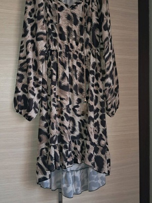 Dress one size like new