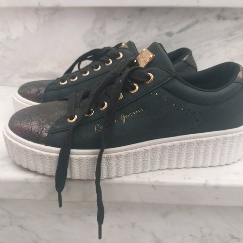 Renato Garini women's sneakers size 38 like new, black