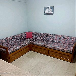 Γωνιακός καναπές με βιεννέζικη ψάθα και αποθηκευτικό χώρο