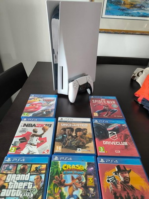 Sony PlayStation 5 оригинално издание с диск като нов с контролер и 8 игри