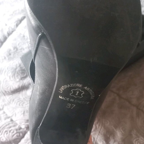 Women's ankle boots like new, size 37