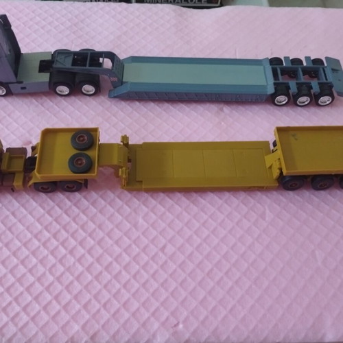 HO scale heavy vehicle transport trucks, metal and plastic