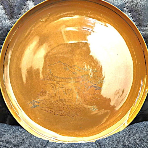 Japanese porcelain decorative plate with gold lusterware finish like new