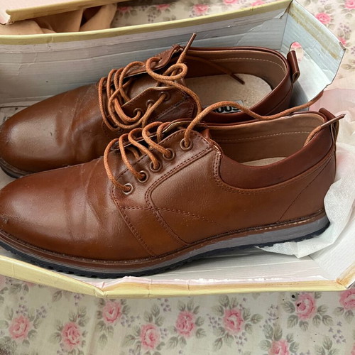 Famous Shoes casual brown shoes size 42