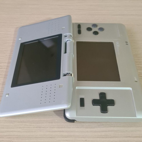 Nintendo DS Metroid Special Edition used, in box without charger
