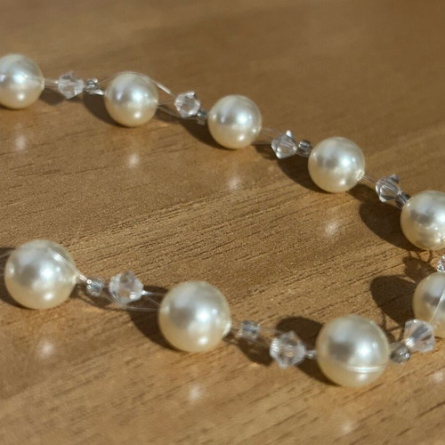 Pearl necklace new