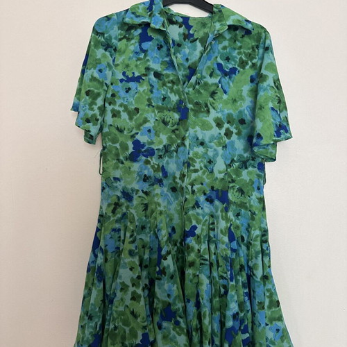 Summer dress with belt like new, size S, green
