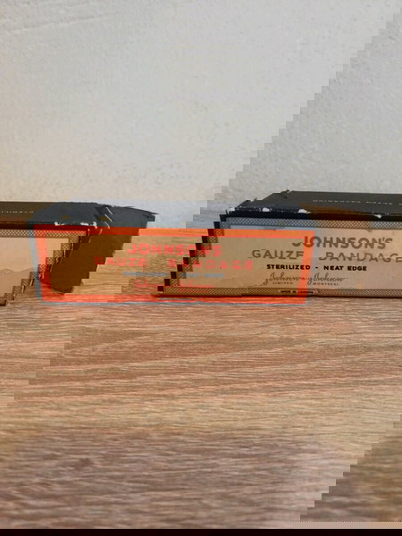 Παλια γάζα Johnson, Καναδάς, δεκαετια 70