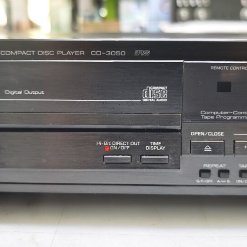 Yamaha CD 3050 CD player used, very good condition