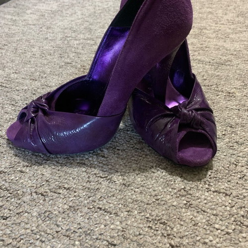 Bruni purple pumps like new, size 37