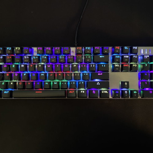 Motospeed RGB Gaming Mechanical Keyboard full size like new