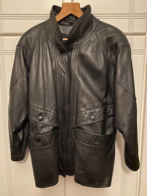 Salamander leather coat like new, size Large, black