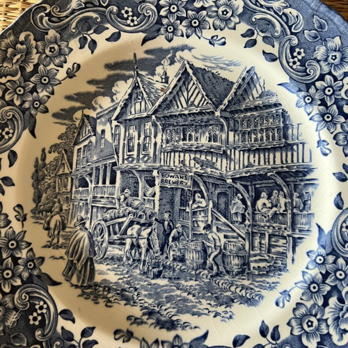 Vintage Royal Tudor Ware 21-Piece Dinner Set 17th Century England Ironstone