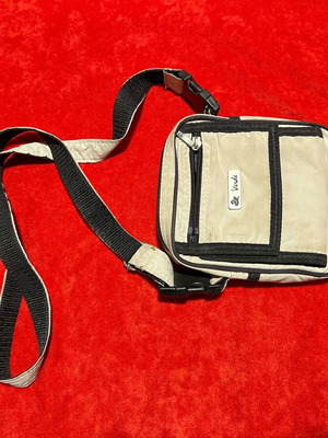 Sporty crossbody bag used, urban beige with black details
