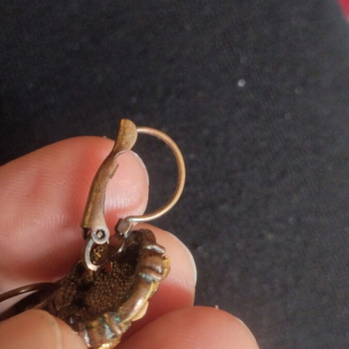Vintage earrings used, clip-on with missing stone