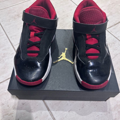 Jordan Kids Athletic Shoes Like New, Size 35 Black