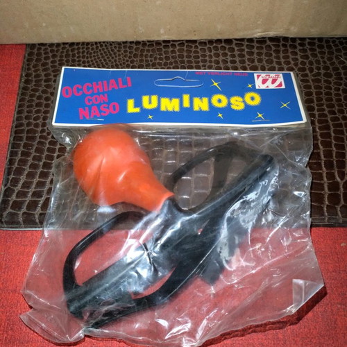 Plastic carnival glasses with batteries, new, red nose