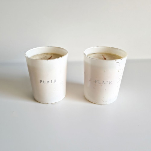 Set of 2 Flair scented candles like new, 440g each