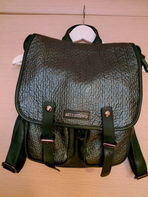 Attrattivo women's backpack new, cypress matte iridescent color