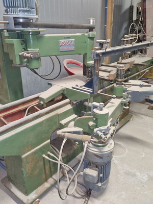 Planing machine used, debarker
