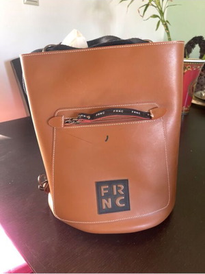 Frnc shoulder bag like new, large capacity, tan color