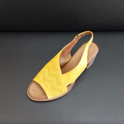 Leather sandals size 37, medium heel, soft leather sole, new