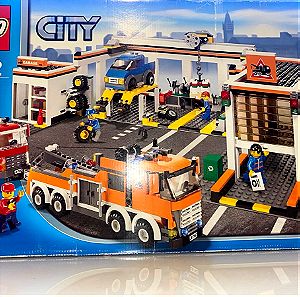 Lego city garage set (7642)