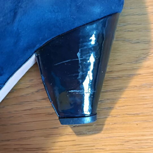 Tara Jarmon Blue Suede Ankle Boots like new, size 37