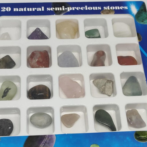 Set of 20 semiprecious stones collection like new
