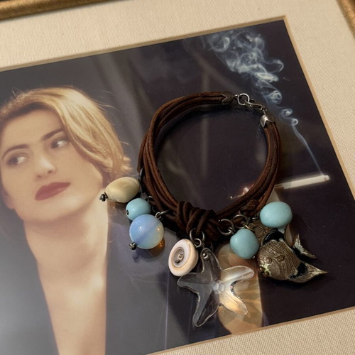 Bracelet with silver clasp and semi-precious stones like new, length 19 cm