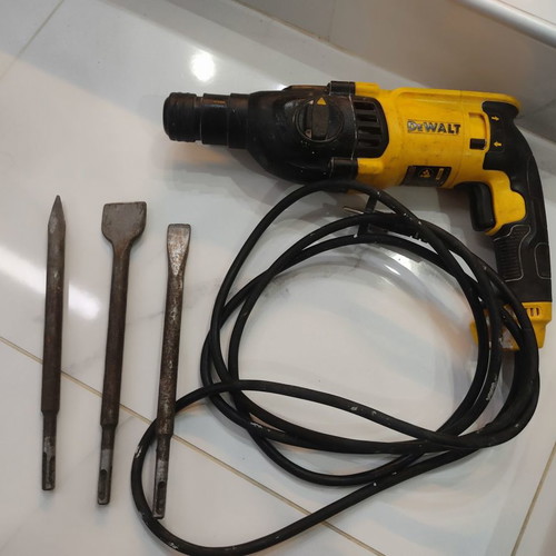 Dewalt D25133K rotary hammer drill with SDS Plus used