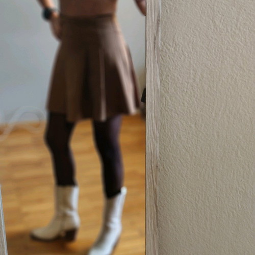 Pleated skirt shorts brown new size S