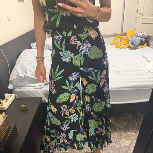Zara tropical floral set top XS and palazzo pants S like new