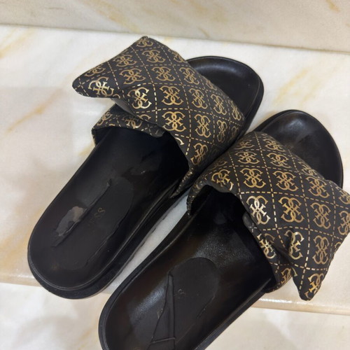 Guess sandals like new, size 40, black and gold