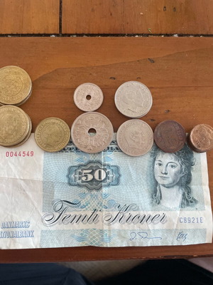 Danish kroner like new, banknotes and coins