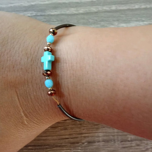 Bracelet with cross turquoise like new, summer style