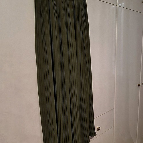 Pronto Moda pleated pants khaki one size like new
