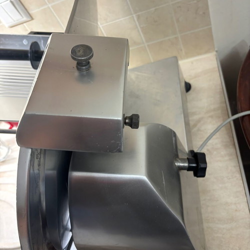 Professional electric meat slicer 300mm used, adjustable thickness