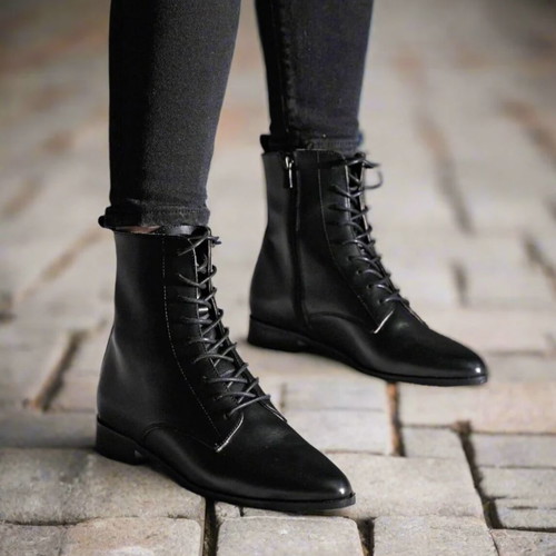 Leather boots The Workshop world like new, size 40, black