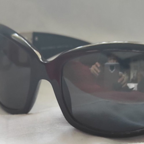Dolce & Gabbana sunglasses like new, black with case