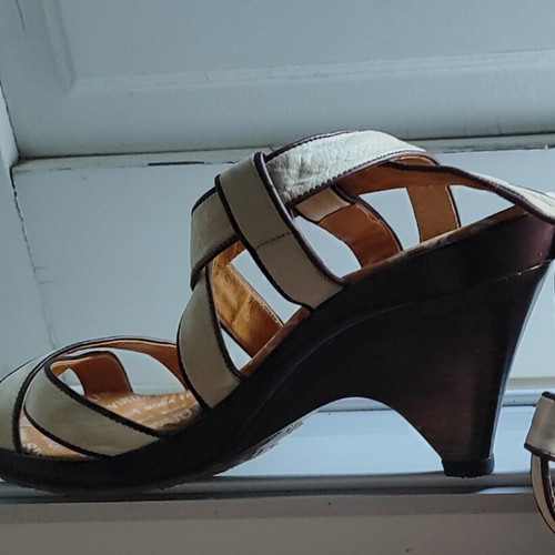 Virus Moda women's leather sandals like new, beige and brown