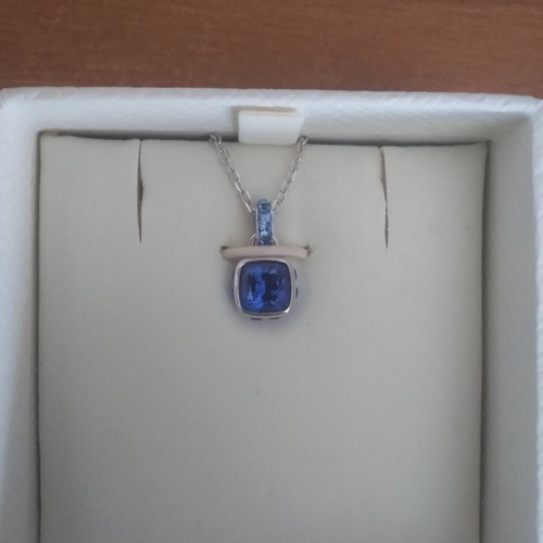 Swarovski pendant new, blue