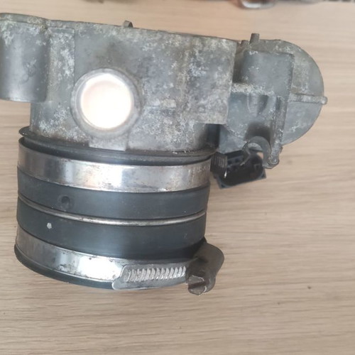 Πεταλούδα γκαζιού Mercedes Benz C 200 w203 μεταχειρισμένη