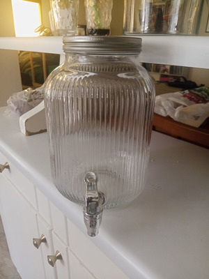Glass jar with tap for soft drinks