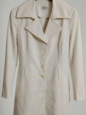 White women's trench coat used, fitted silhouette, size M